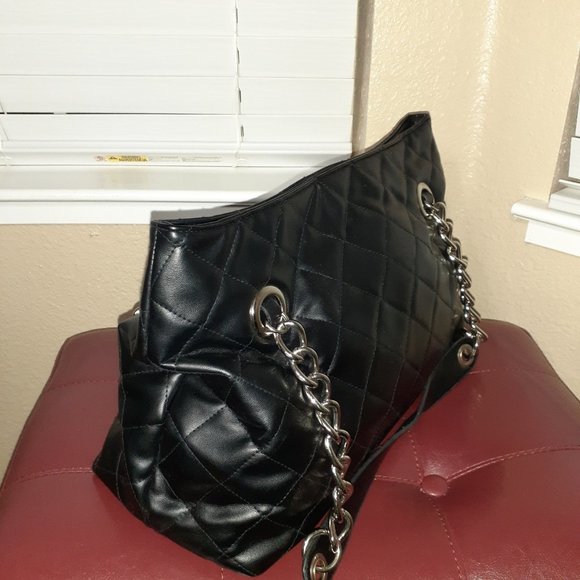 Kenneth Cole Reaction Quilted Bag - Black - Picture 2 of 4